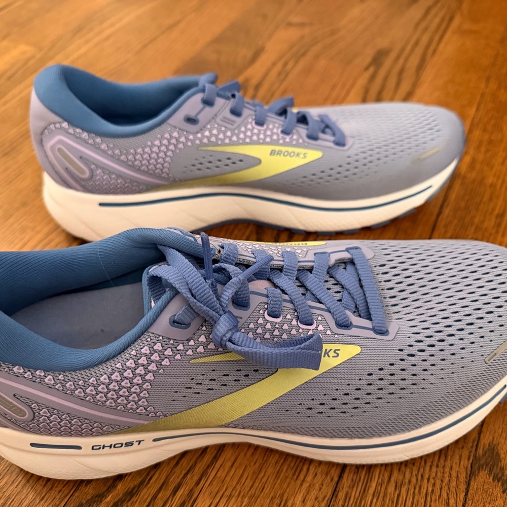 NEW Never worn - Brooks Ghost 14 Women's Lavender & Lime Shoes size 10